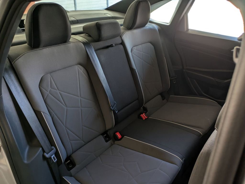 Used 2025 Volkswagen Jetta Sport image 27