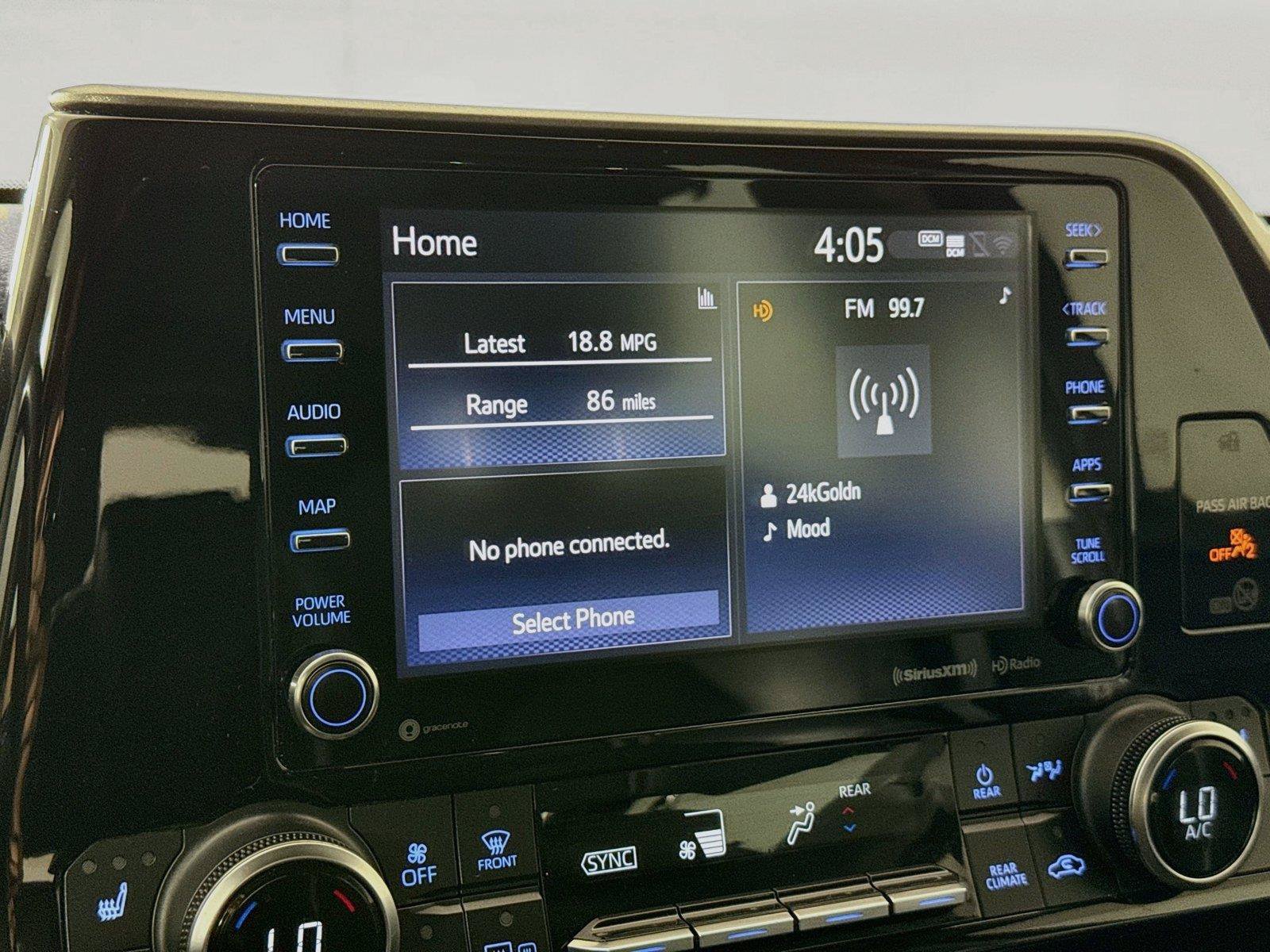 Used 2021 Toyota Highlander XLE AWD/4WD image 23