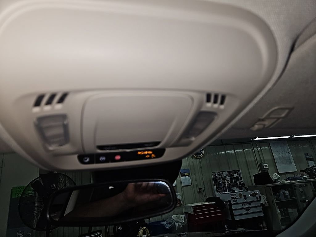 Used 2023 Buick Envision Essence image 20