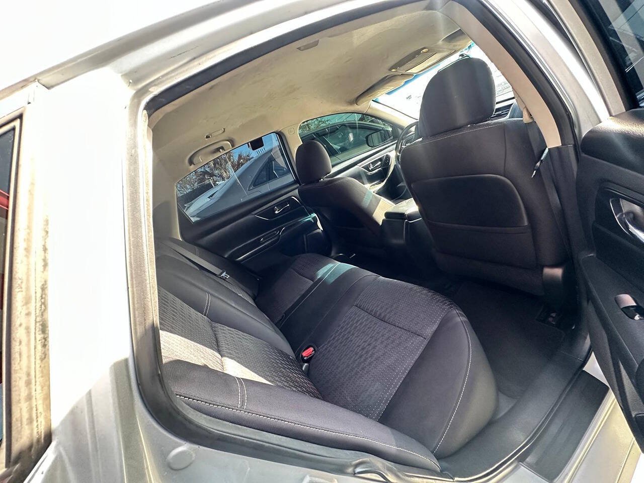 Used 2017 Nissan Altima 2.5 S w/ Power Driver Seat Package FWD image 18