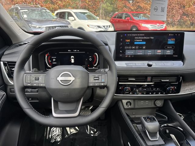 New 2026 Nissan Rogue Platinum image 5