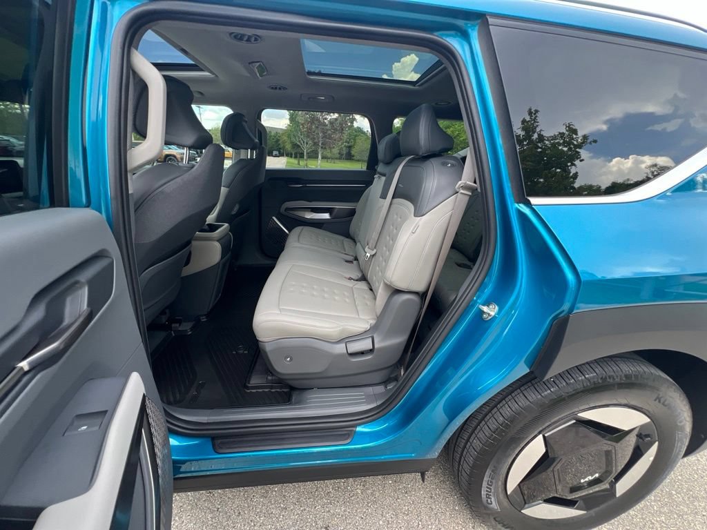 Used 2026 Kia EV9 Wind AWD/4WD image 40