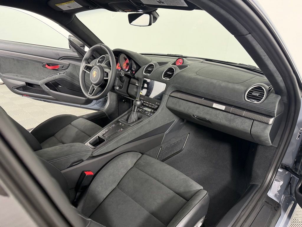 Certified 2025 Porsche 718 Cayman GT4 RS image 15