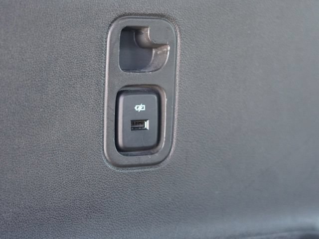 Used 2023 Chevrolet Traverse LT w/ LPO, Cargo Package AWD/4WD image 38