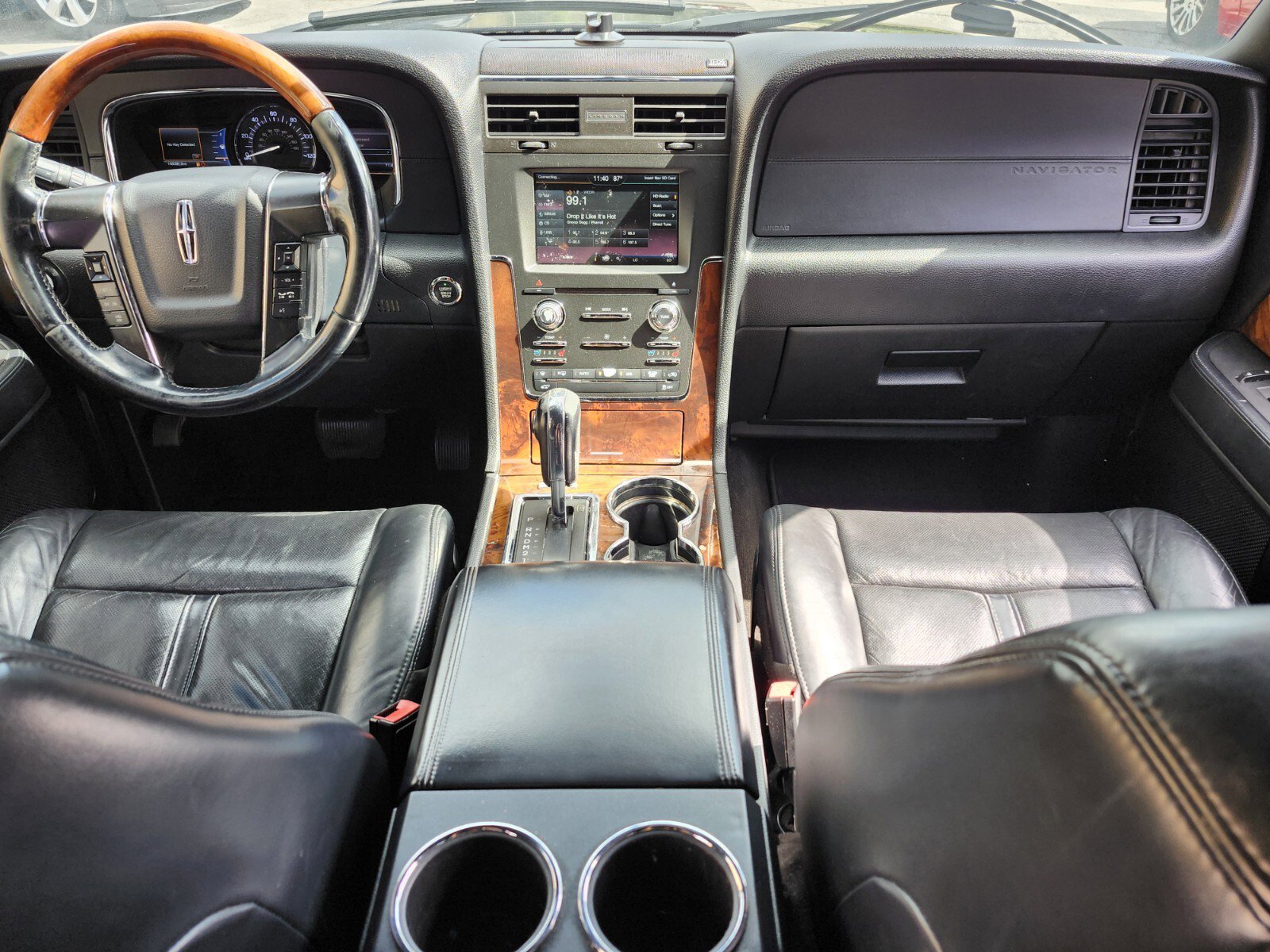 Used 2015 Lincoln Navigator 2WD image 7