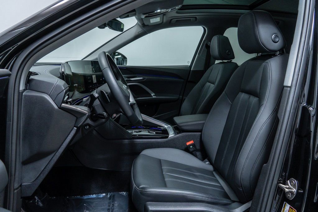 Used 2025 Audi Q5 Premium w/ Convenience Package AWD/4WD image 6
