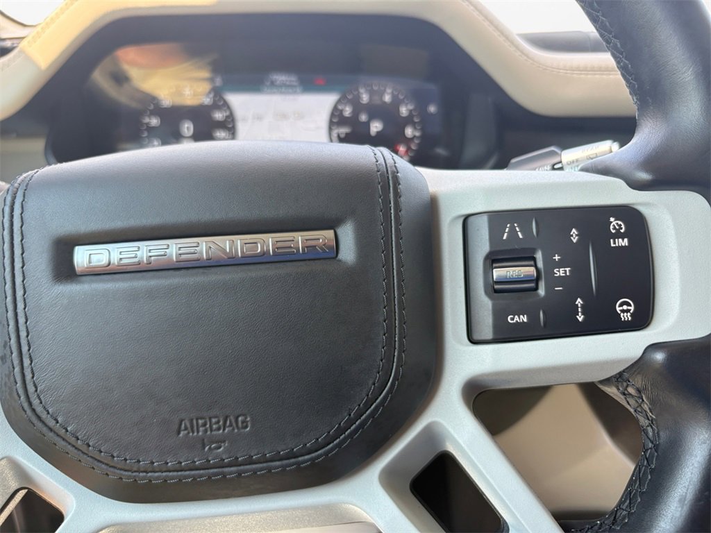 Used 2020 Land Rover Defender 110 HSE image 26