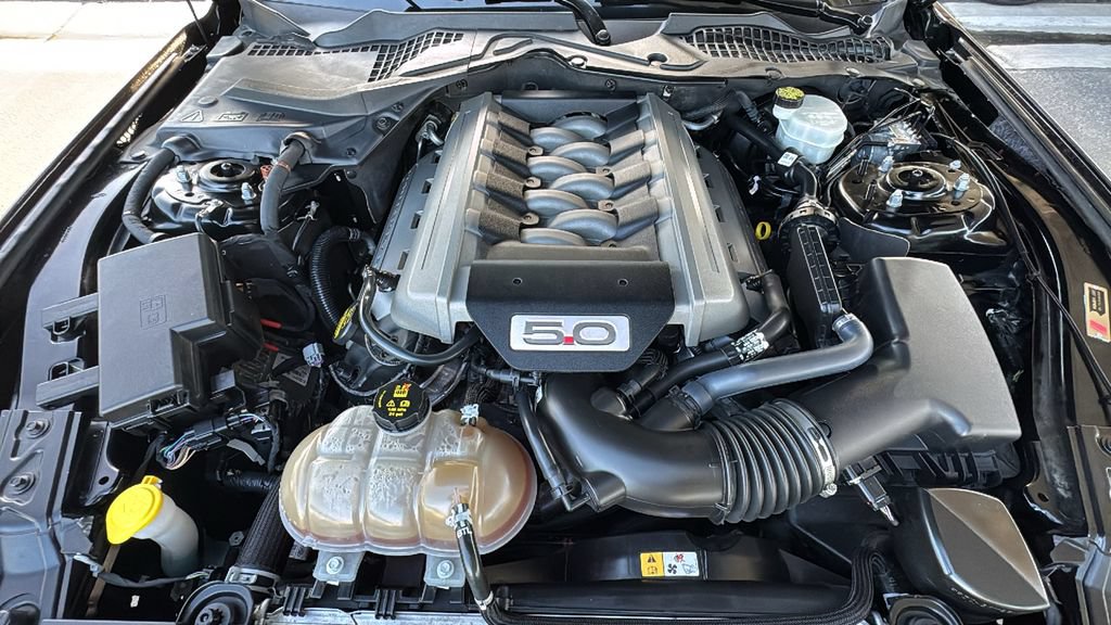 Used 2015 Ford Mustang GT Premium RWD image 26