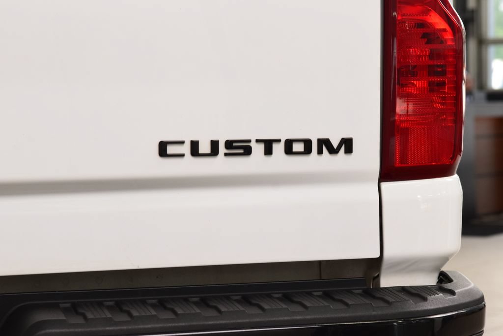 Used 2023 Chevrolet Silverado 2500 Custom w/ Custom Value Package AWD/4WD image 24