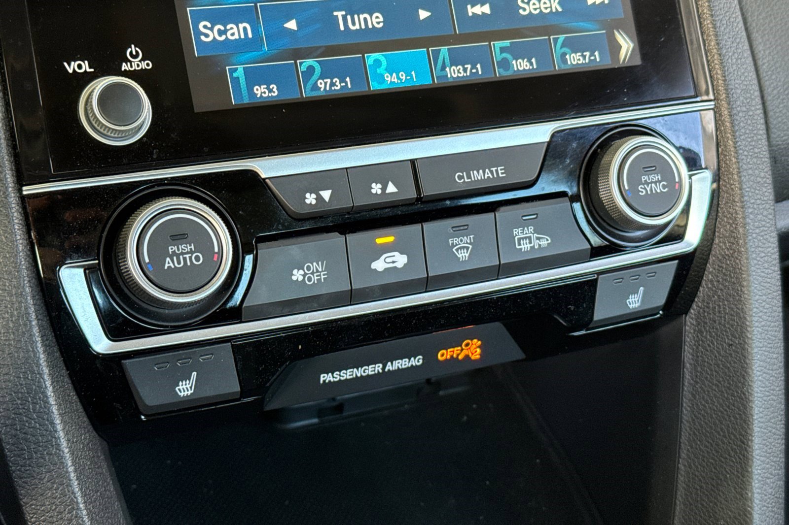 Certified 2021 Honda Civic EX image 19