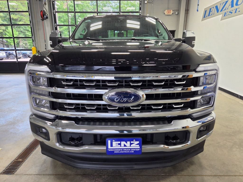 Used 2026 Ford F350 Lariat w/ Chrome Package AWD/4WD video 3