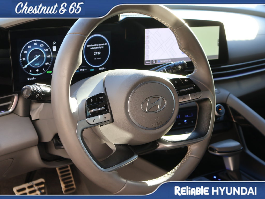 Certified 2025 Hyundai Elantra SEL FWD image 24