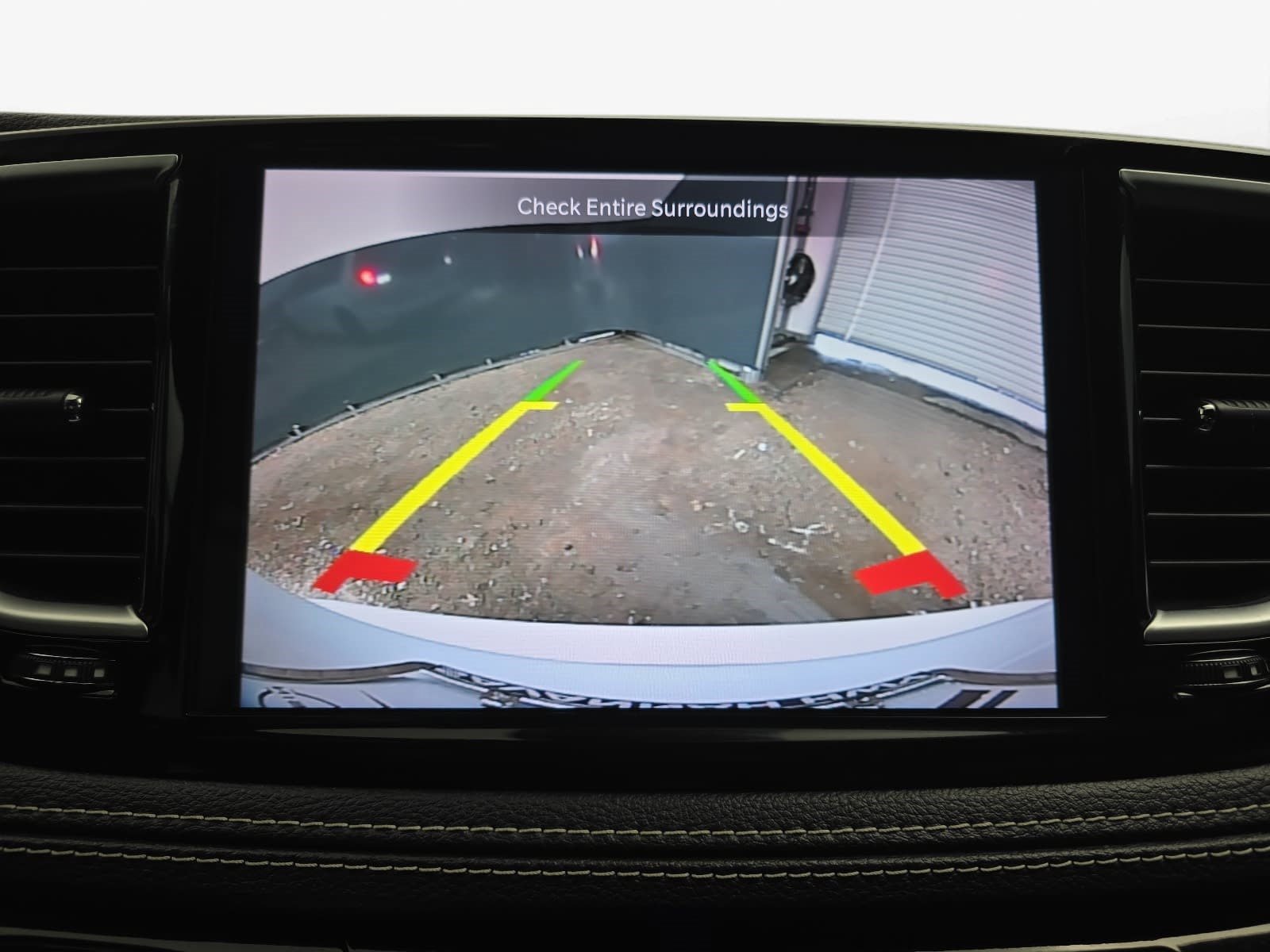 Used 2021 Chrysler Pacifica Limited w/ Uconnect Theater Family Group FWD image 20