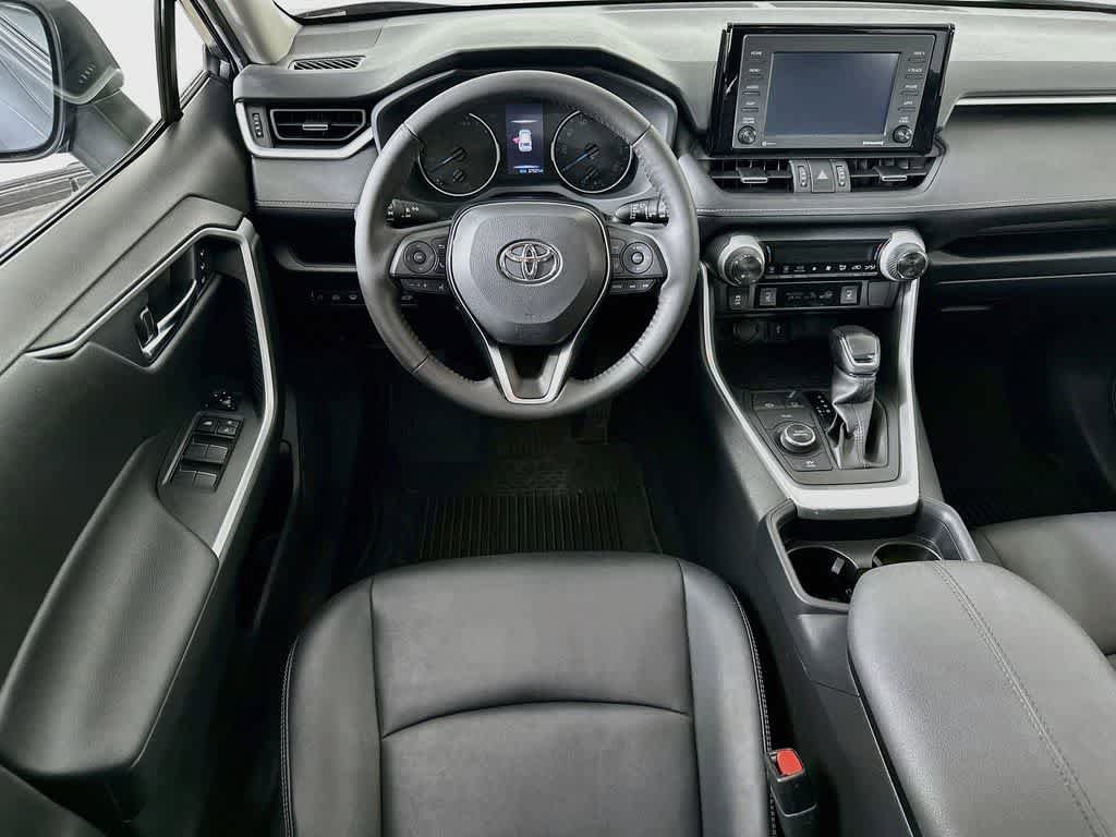 Used 2021 Toyota RAV4 XLE Premium AWD/4WD image 10