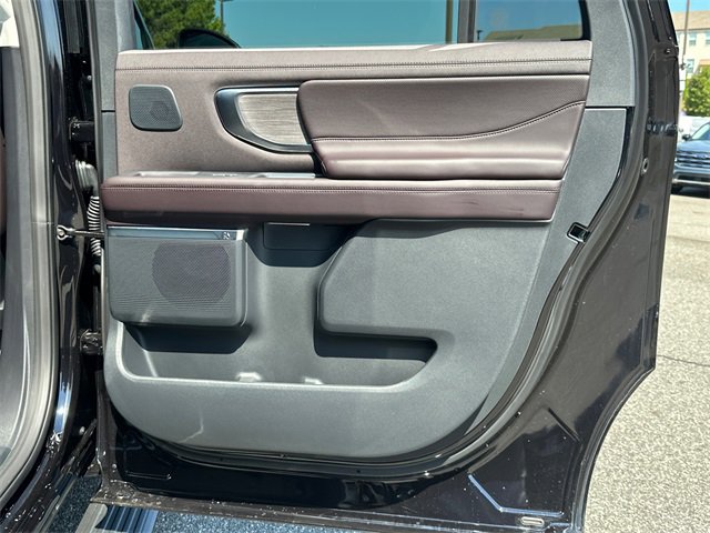 New 2025 Ford Expedition Max Platinum w/ Platinum Ultimate Package image 16