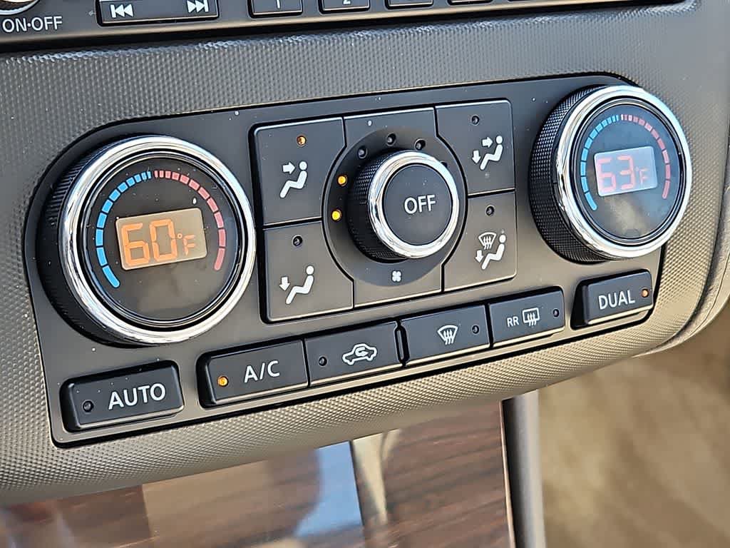 Used 2010 Nissan Altima 2.5 SL w/ Technology Pkg FWD image 17