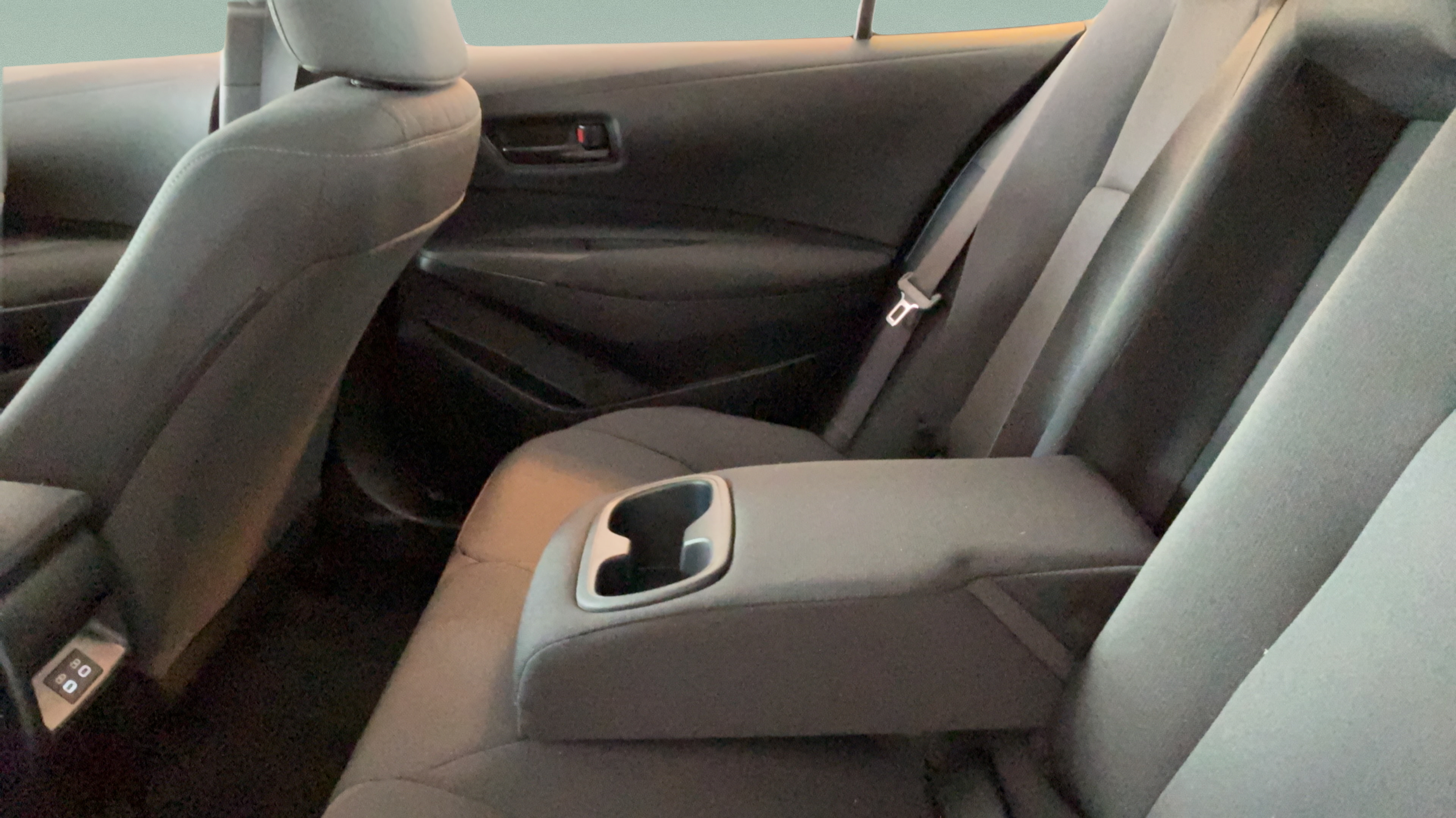 Used 2023 Toyota Corolla LE w/ Carpet Mat Package (TMS) FWD image 25