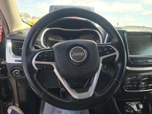 Used 2016 Jeep Cherokee Limited w/ Trailer Tow Group AWD/4WD image 12