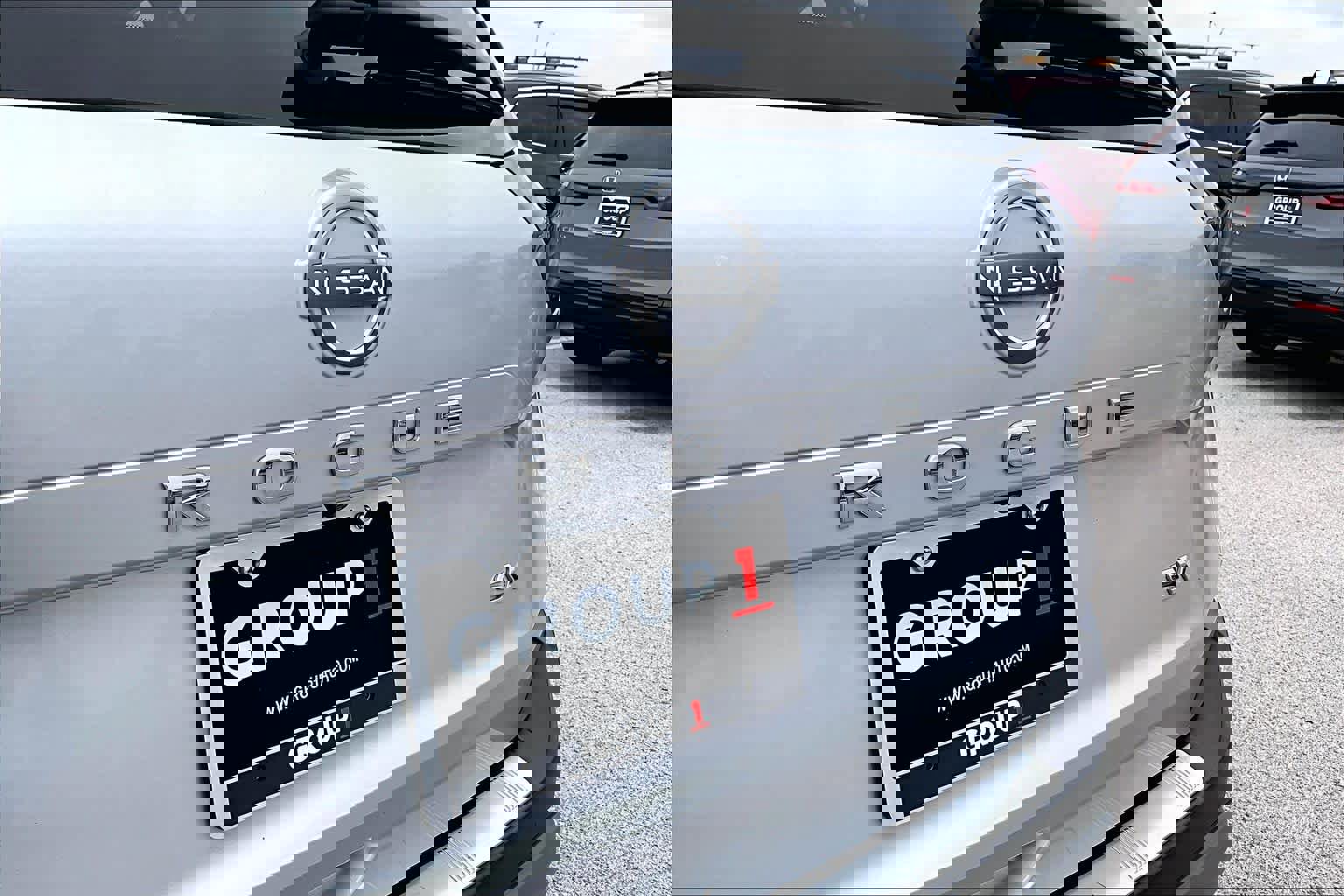 Used 2022 Nissan Rogue SV image 8