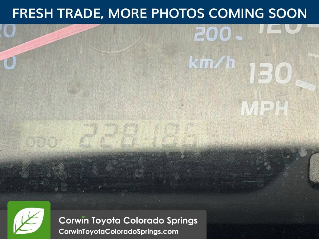 Used 2000 Toyota Land Cruiser AWD/4WD image 11