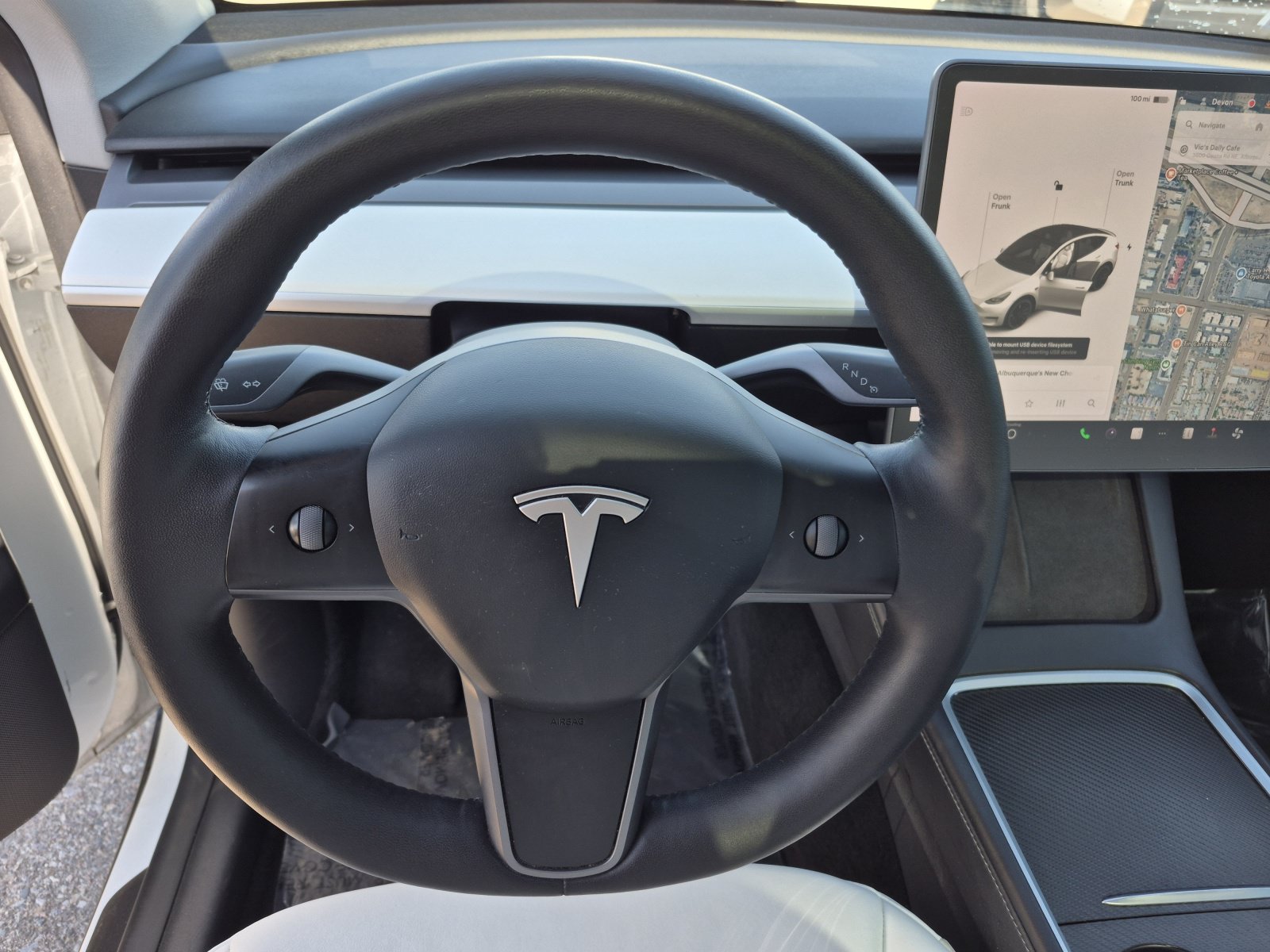 Used 2022 Tesla Model Y Performance AWD/4WD image 9