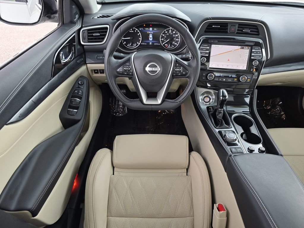 Used 2023 Nissan Maxima Platinum w/ Sport Mat Group FWD image 2