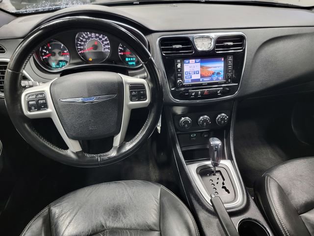 Used 2011 Chrysler 200 Limited image 29