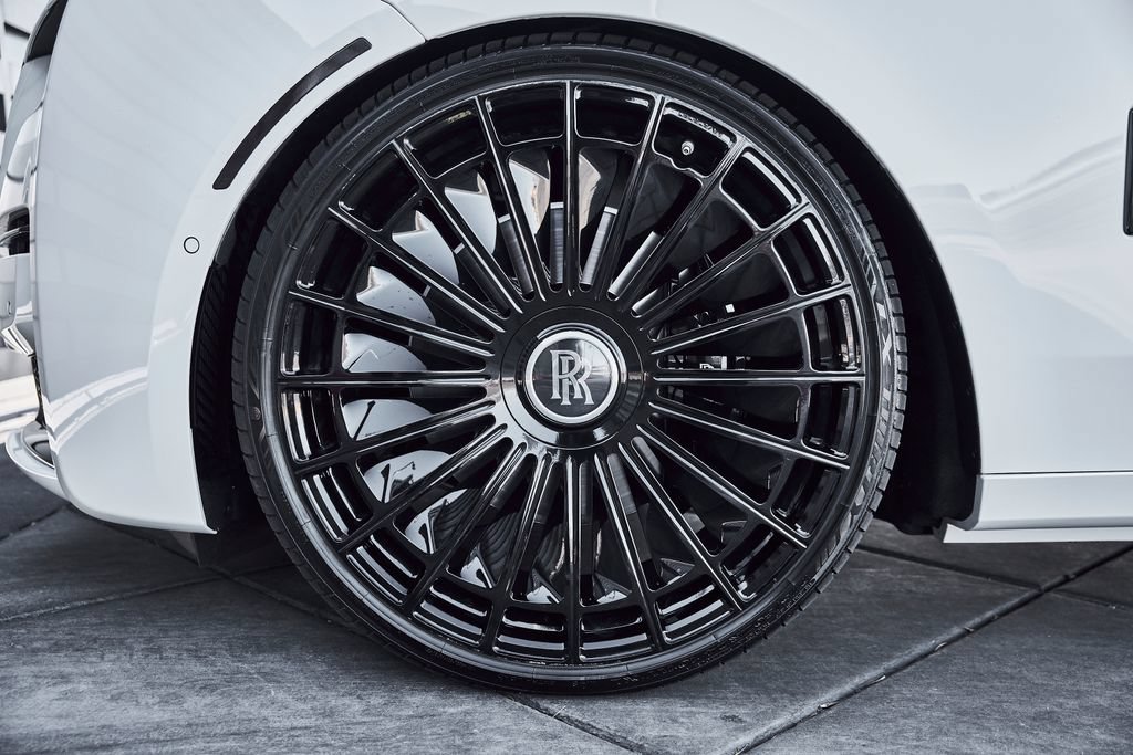 Used 2024 Rolls-Royce Ghost AWD/4WD image 3