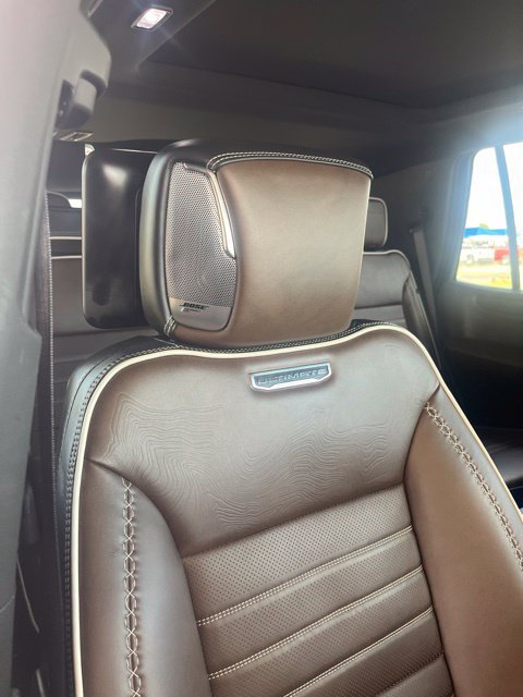 Used 2025 GMC Yukon Denali Ultimate w/ LPO, Floor Liner Package AWD/4WD image 16