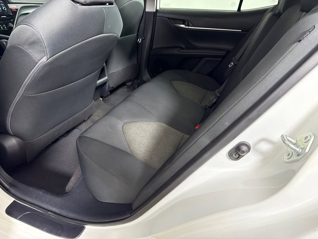 Used 2021 Toyota Camry LE FWD image 20