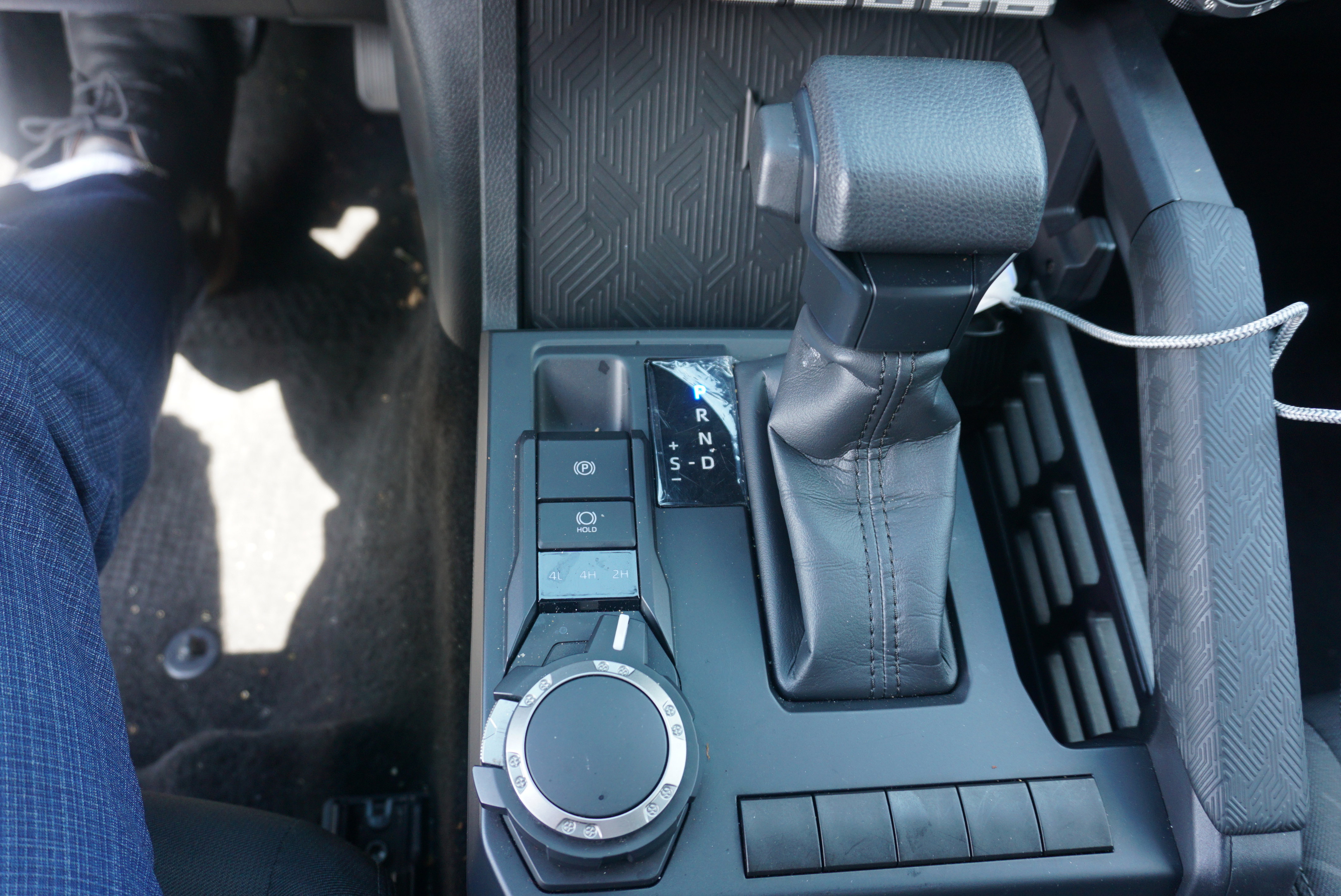 Used 2025 Toyota Tacoma SR w/ SR Upgrade Package image 10