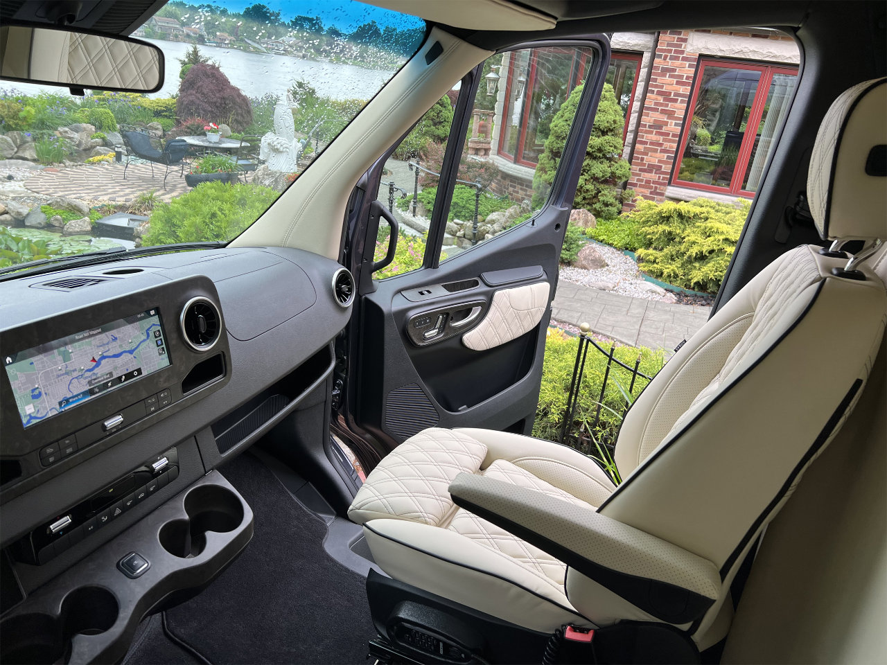 Used 2021 Mercedes-Benz Sprinter 3500 image 31