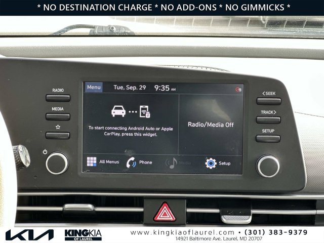 Used 2021 Hyundai Elantra SEL FWD image 3