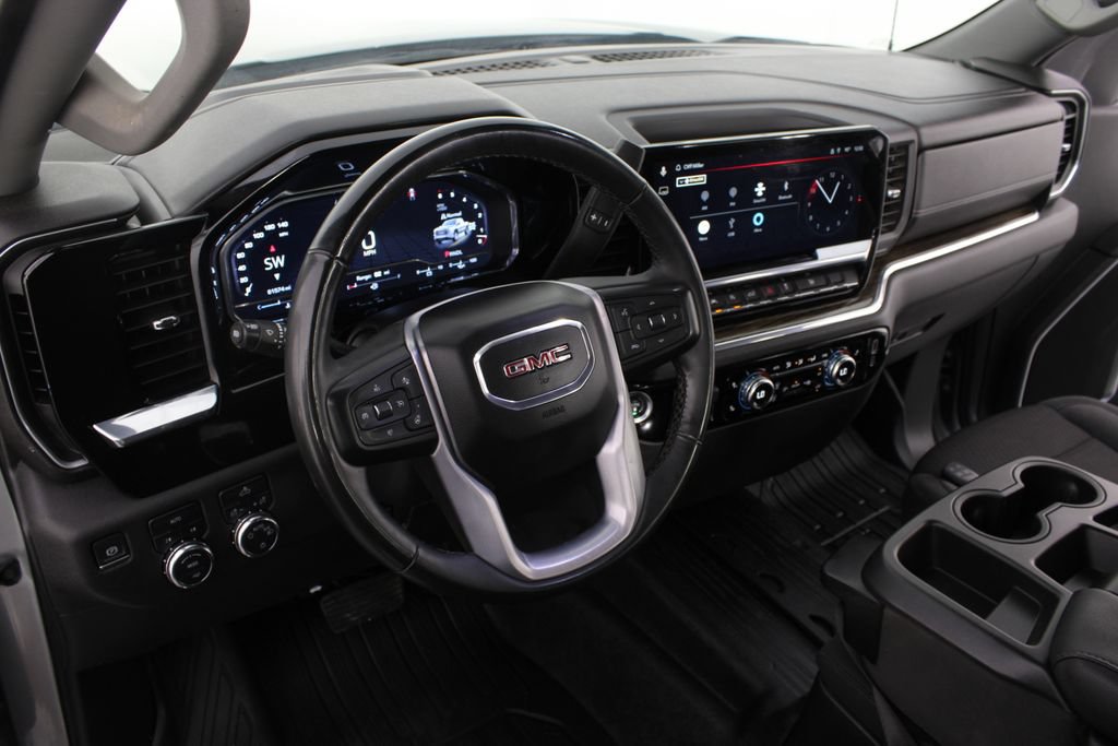 Used 2023 GMC Sierra 1500 SLE AWD/4WD image 8