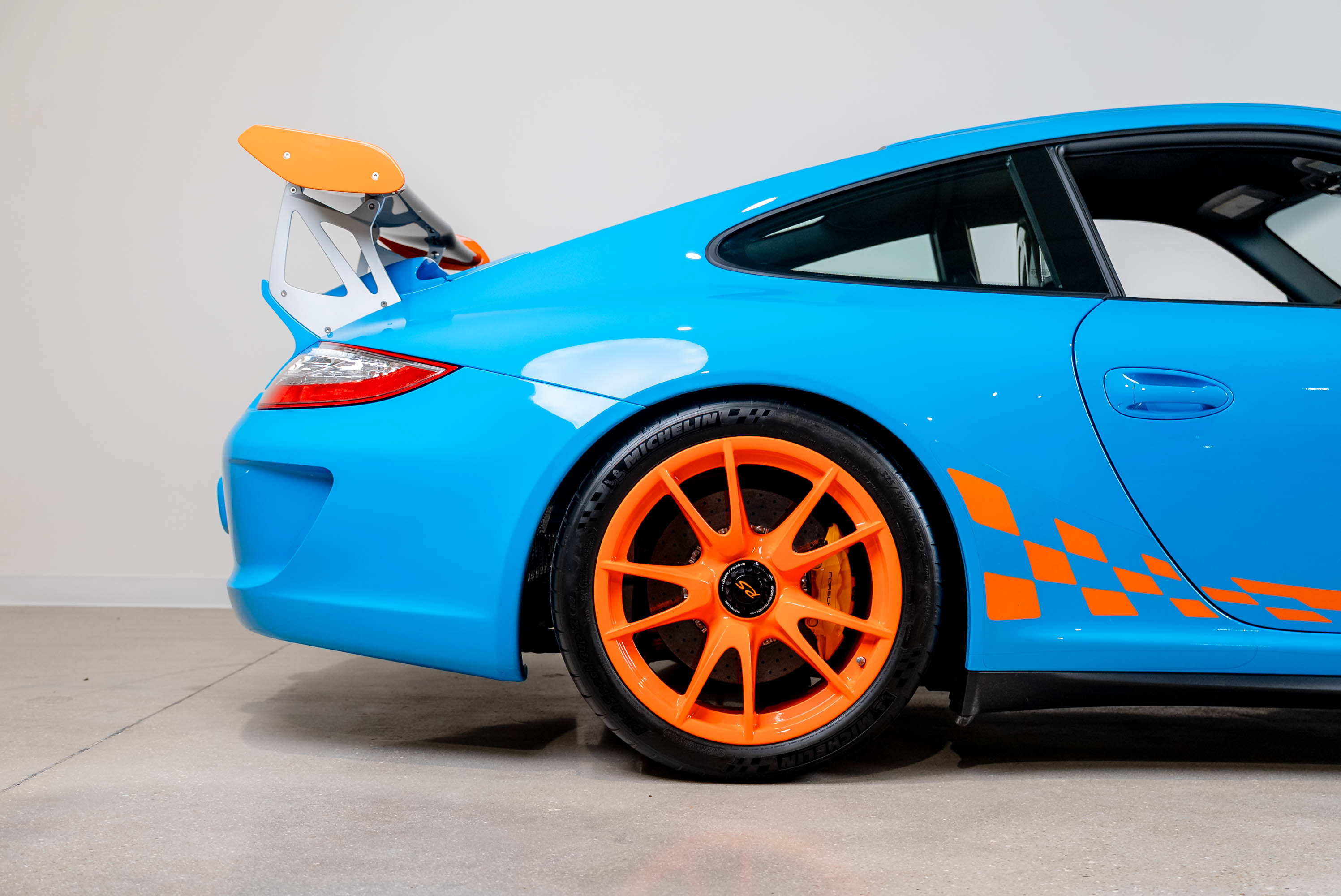 Used 2011 Porsche 911 GT3 RS RWD image 44