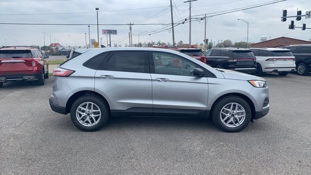 New 2024 Ford Edge SE AWD/4WD image 7
