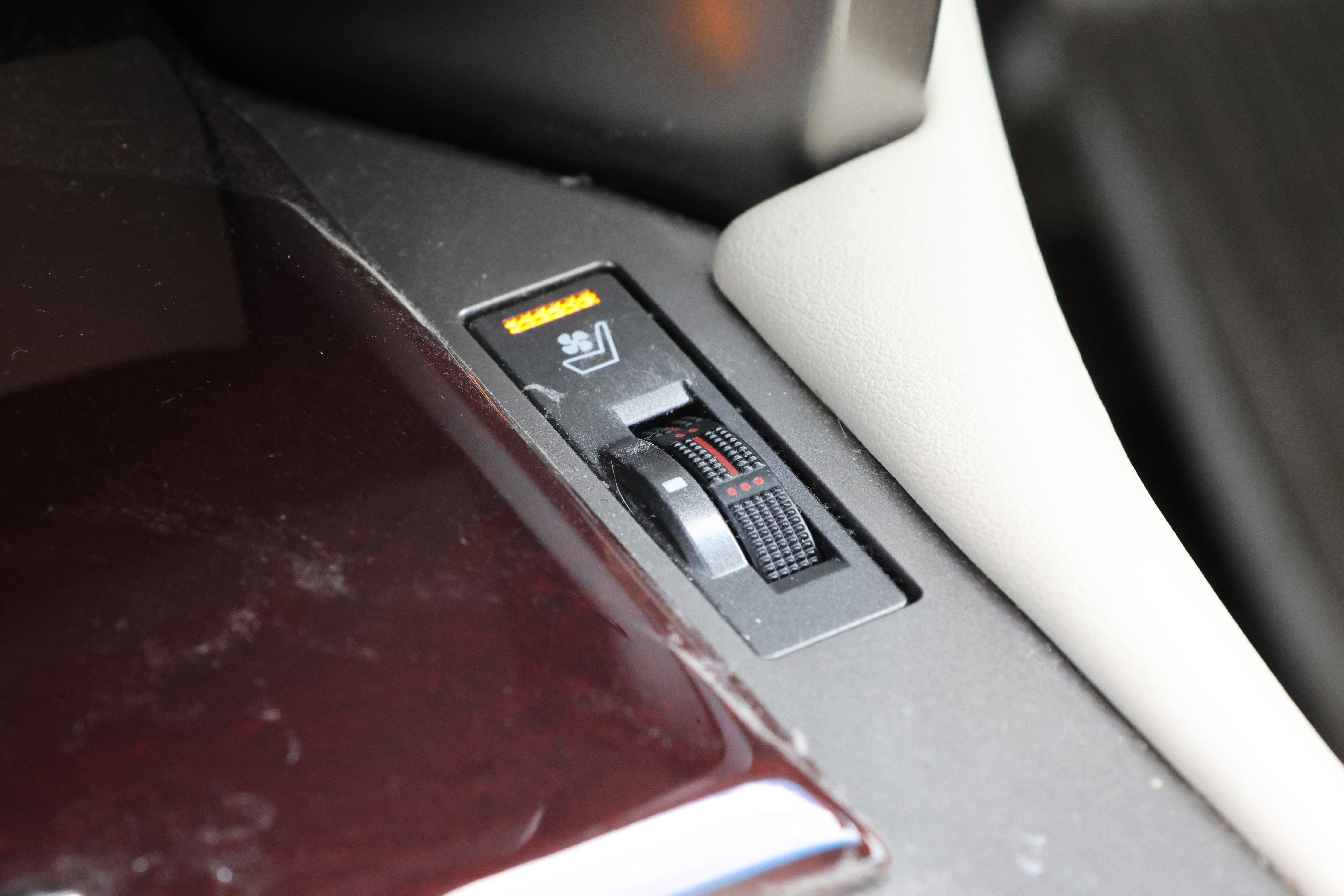 Used 2017 Lexus GX 460 Premium image 29