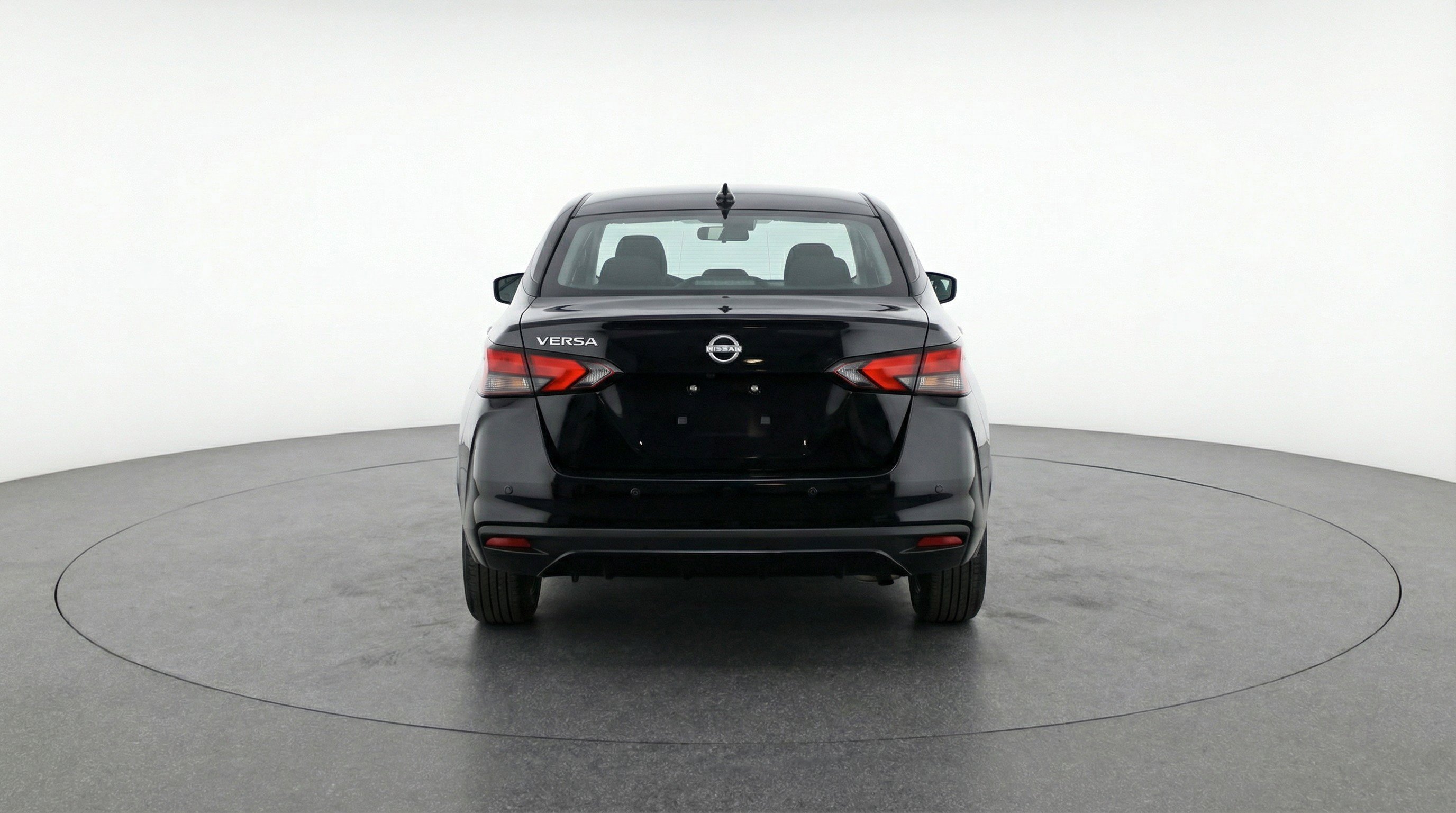 Used 2025 Nissan Versa SV FWD image 7