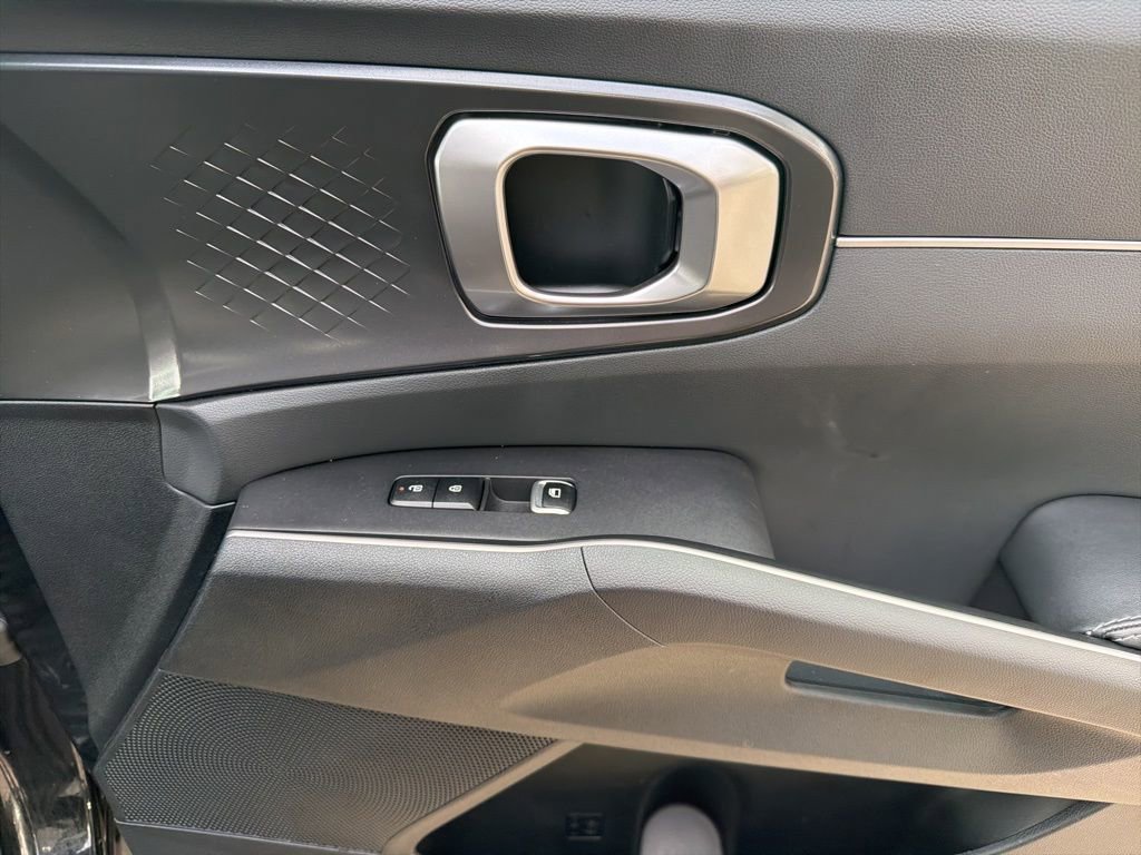 Certified 2025 Kia Sorento S w/ Panoramic Sunroof Package FWD image 29