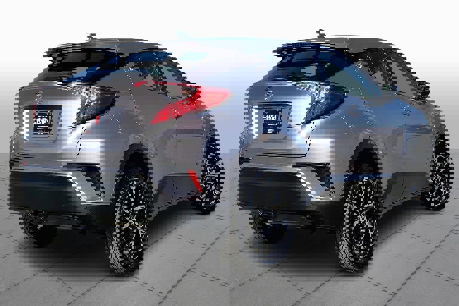 Used 2019 Toyota C-HR LE image 12