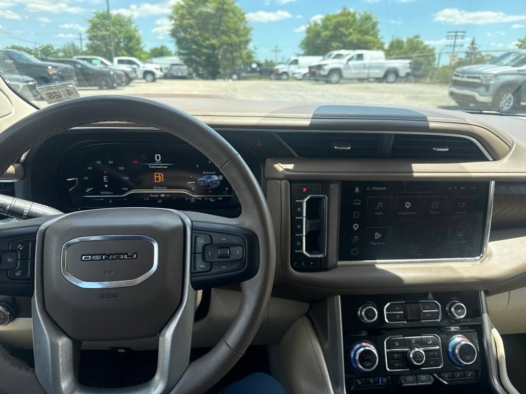 Used 2023 GMC Yukon Denali AWD/4WD image 18