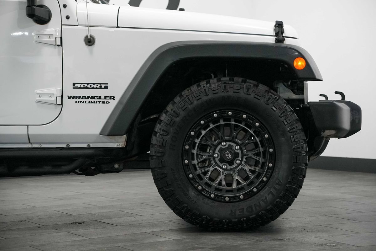 Used 2016 Jeep Wrangler Unlimited Sport w/ Quick Order Package 24S AWD/4WD image 9