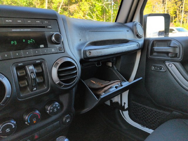 Used 2018 Jeep Wrangler Unlimited Sport S AWD/4WD image 41