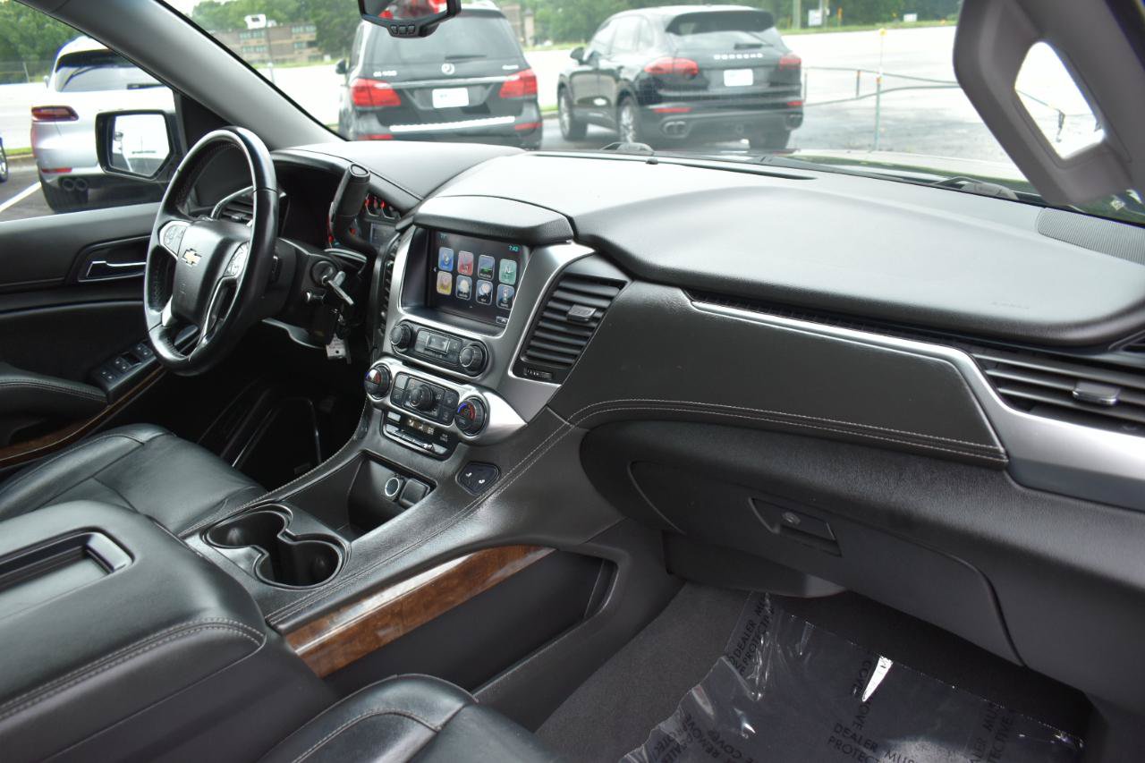 Used 2019 Chevrolet Suburban LT AWD/4WD image 13