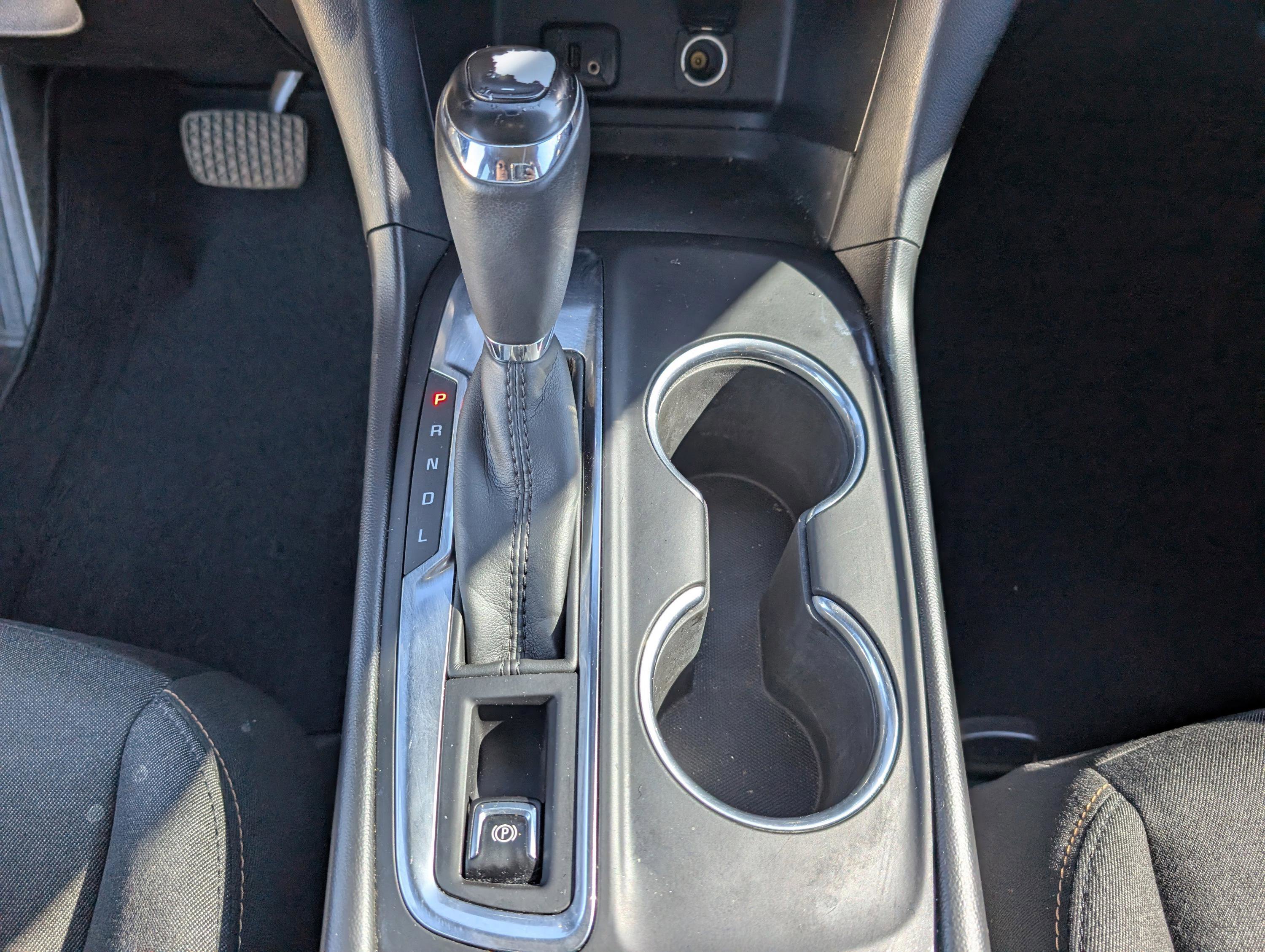 Used 2018 Chevrolet Equinox LT image 14