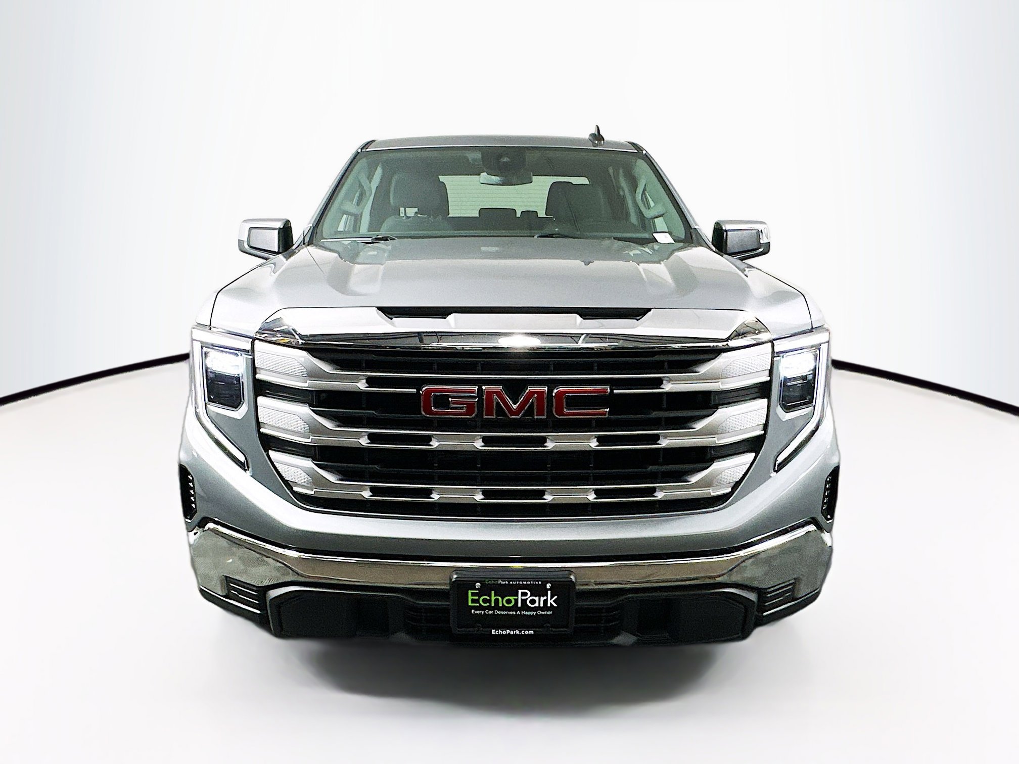 Used 2023 GMC Sierra 1500 SLE image 2