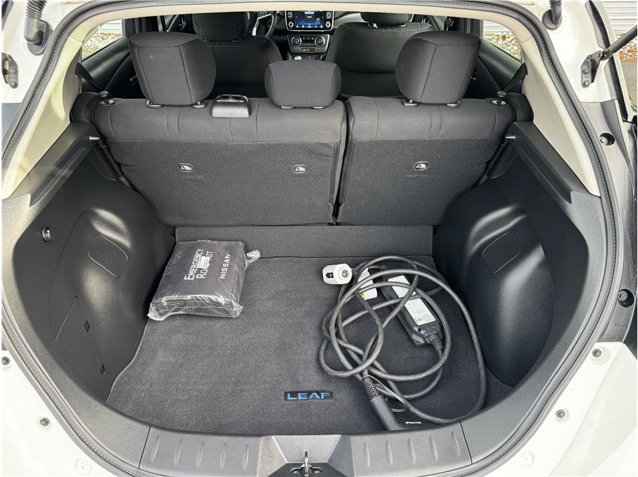 Used 2025 Nissan Leaf S FWD image 17