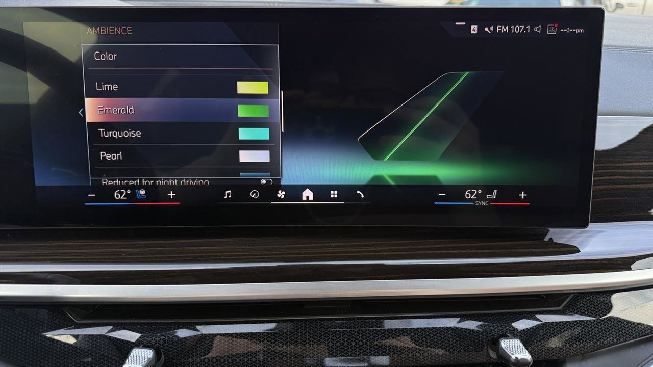 Used 2024 BMW X7 xDrive40i image 61