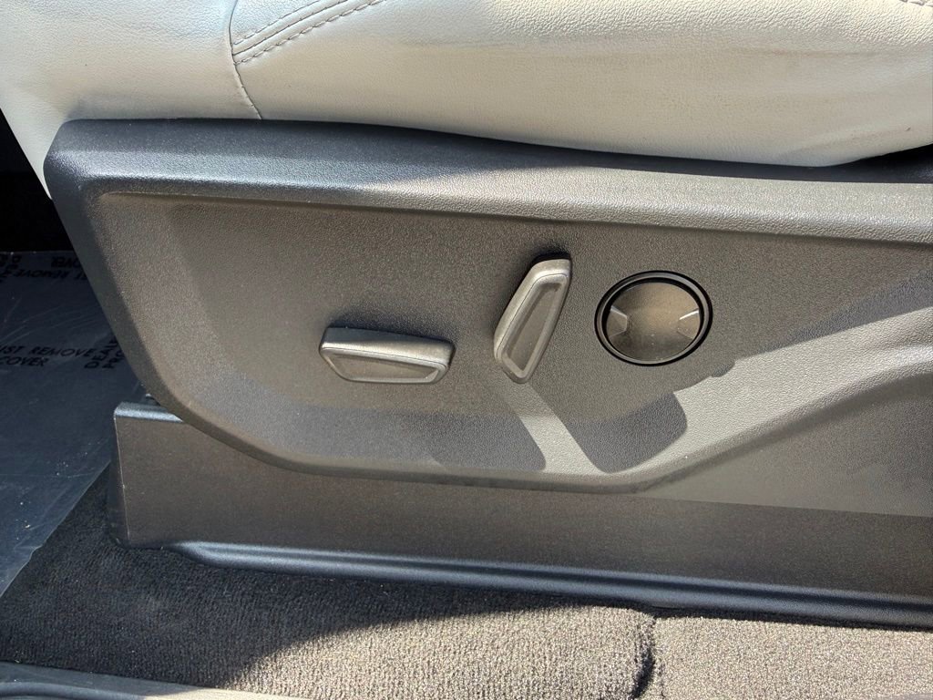 Used 2025 Ford Expedition Max Platinum image 7