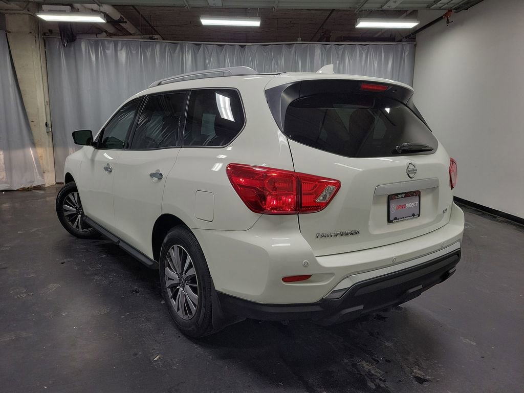 Used 2019 Nissan Pathfinder SV image 7